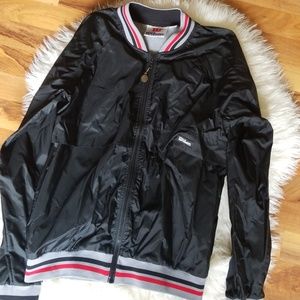 Windbreaker zipup